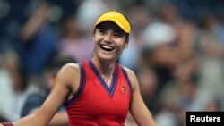 Радукану виграла в 19-річної канадки Лейли Фернандез із рахунком 6:4, 6:3