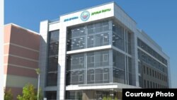 Халыклар дуслыгы йорты, Казан