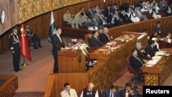 ХХР раиси Си Цзинпиннинг Покистон парламентидаги чиқиши, 2015 йил 21 апрели.