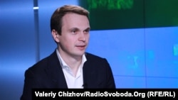 Микола Давидюк бачить, як не порушуючи закон, звільнити Шмигаля