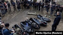 Бучада каза тапкан адамдардын сөөктөрү, 4-апрель, 2022-жыл. 