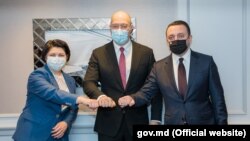 Прем’єр України Денис Шмигаль в Брюсселі зустрівся зі своїми колегами з «Асоційованого тріо» – головами урядів Молдови Наталією Гавриліце і Грузії Іраклієм Гарібашвілі