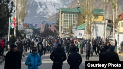 Хорог. Тоолуу Бадахшан автоном облусундагы каршылык акциясы. 28-ноябрь, 2021-жыл. 