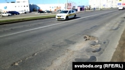 Найбольш выбоінаў у першым радзе дарог