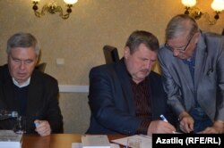 Сулдан: Әхәт Мушинский, Ркаил Зәйдулла, Гәрәй Рәхим