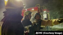 Іноді доводиться працювати безперервно цілу добу