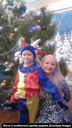 Дмитро Кос’янов із мамою Оленою. Фото із особистого архіву родини