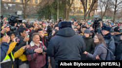 Бишкекте өткөн #RЕакция акциясы. Архивдик сүрөт.