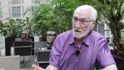 ابراهیم گلستان به روایت زکریا هاشمی