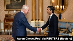 Падыша Чарльз Үчүнчү  жана Риши Сунак. Лондон, 25-октябрь 2022-жыл