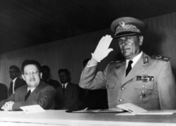 مارشال تیتو، فرماندهی پارتیزان‌های ضد هیتلری در منطقه بالکان و رهبر یوگسلاوی را در دوران پس از جنگ به عهده داشت