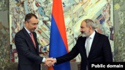 Armenia - Prime Minister Nikol Pashinian meets with EU envoy Toivo Klaar, Yerevan, October 29, 2022.