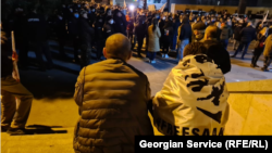 Վրաստան - Ցուցարարները գիշերն անցկացնում են կառավարության շենքի մոտ, 9-ը նոյեմբերի, 2021թ․