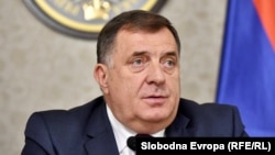 Bosnian Serb leader Milorad Dodik speaks at a press conference in East Sarajevo on November 8.