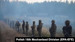 Польські військові на кордоні з Білоруссю