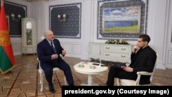 Падчас інтэрвію Аляксандра Лукашэнкі Марыё Наўфалю