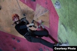 Первый чемпионат Львовской области по ледолазанию Источник: пресс-служба ледолазного клуба «Айсберг»