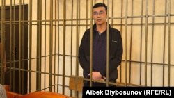 Ырыс Жекшеналиев сот залында. 2-сентябрь, 2022-жыл. 
