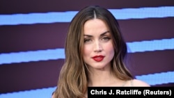 Актрисата Ана де Армас на световната премиера на филма "Балерина" в Лондон