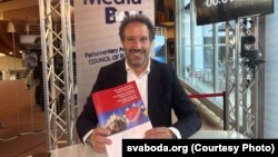 Дакладчык Парлямэнцкай асамблеі Рады Эўропы (ПАРЭ) аб патрэбах беларускай эміграцыі дэпутат парлямэнту Люксэмбургу Поль Галь