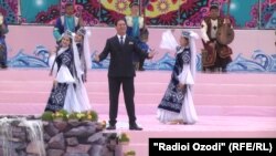 Навруз в городе Турсунзаде