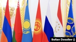 ՀԱՊԿ և անդամ երկրների դրոշները, արխիվ