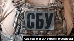СБУ вказує на те, що після окупації Херсона Шпіра призначили «заступником міністра цифрового розвитку та масових комунікацій» у місцевій окупаційній адміністрації РФ