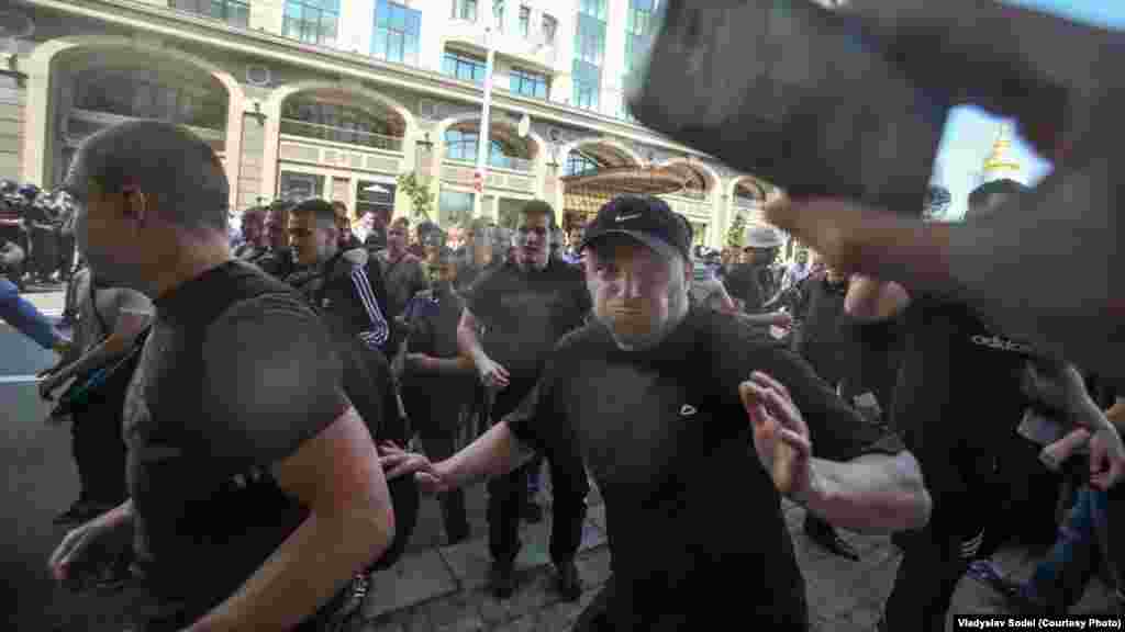 (&copy; Влад Содель)