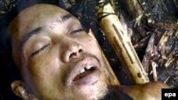 ابو سليمان از فرماهندهان ارشد گروه ابوسياف بود که واشينگتن پنج ميليون دلار برای دستگيری وی جايزه تعيين کرده بود.