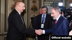 İlham Əliyev və Nikol Pashinian, Münhen, 15  fevral 2020