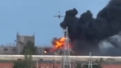 Українські БПЛА атакували завод, що виробляє електроніку для армії РФ (відео)