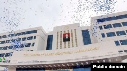 Türkmenbaşy şäherindäki köpugurly hassahana şu ýylyň 15-nji aprelinde, prezident Serdar Berdimuhamedowyň gatnaşmagynda, dabaraly ýagdaýda açyldy.