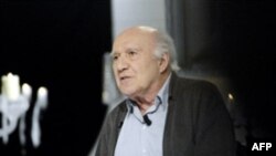 ميشل پيکولی بازیگر فرانسوی که در فیلم «همیشه زیبا» ایفای نقش می کند