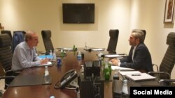 علی باقری کنی، مذاکره کننده ارشد ایران و انریکه مورا، هماهنگ‌کننده ارشد اروپایی در مذاکرات برجام