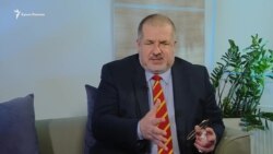 Refat Çubarov birinci sevgi, facebook ve jurnalistlerniñ «qara cedvel»i aqqında (video)