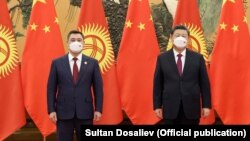 Президент Кыргызстана Садыр Жапаров и председатель КНР Си Цзиньпин.