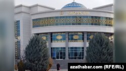 Saglyk öýi. Türkmenistan