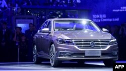 مدلی از فولکس واگن لاویدا (پرفروش‌ترین خودرو این شرکت در چین) در نمایشگاه ۲۰۱۸ پکن