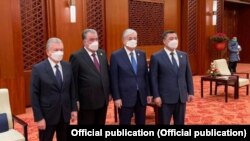 Президент Садыр Жапаров Борбор Азия лидерлери менен Пекинде жолукту. 