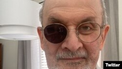 Салман Рушди.