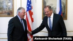ԱՄՆ պետքարտուղար Ռեքս Թիլերսոն և ՌԴ ԱԳ նախարար Սերգեյ Լավրով, Վիեննա, 7-ը դեկտեմբերի, 2017թ․