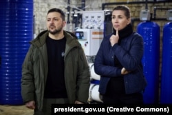 Президент України Володимир Зеленський і прем’єр-міністр Данії Метте Фредеріксен під час відвідин Миколаєва, 30 січня 2023 року