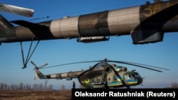 Українські військові гелікоптери на Донеччині, 25 січня 2023 року, ілюстративне фото