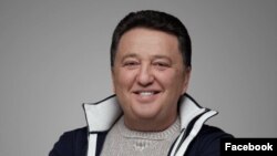 Майже 99 мільйонів гривень, задекларовані політиком, наразі є найбільшим подарунком у грошовій формі від родичів, які депутати показали за минулий рік