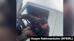 Соцтармактарга тараган тасмадан алынган сүрөт.