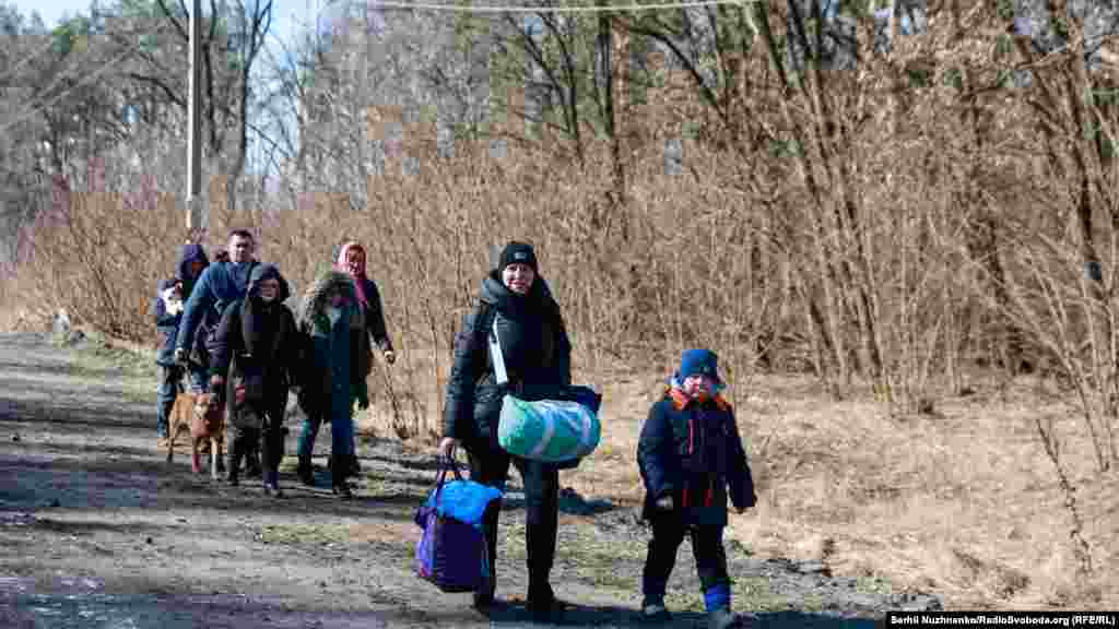 Евакуація людей із сіл Вишгородського району Київської області. 10 березня 2022 року