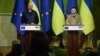 Голова Європейської Ради Шарль Мішель (ліворуч) на пресконференції з президентом України Володимиром Зеленським 20 квітня