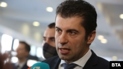 Кирило Петков заявив, що постачання зброї до України неможливе