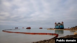 Потерпевший крушение в Черном море российский танкер «Волгонефть-239»