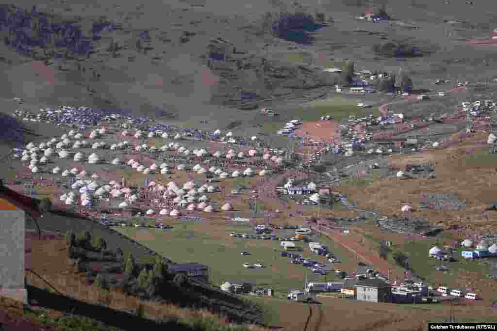 Майрамдык иш-чаралар көрүнүктүү саясий ишмер Байтик Канай уулунун (Байтик баатыр) 200 жылдыгына арналган маараке менен да коштолдц. Анын алкагында маданий иш-чаралар, &quot;Ынтымак&quot; фестивалы, боз үйлөрдөн турган айыл уюштурулуп, концерттик программа тартууланды.&nbsp;